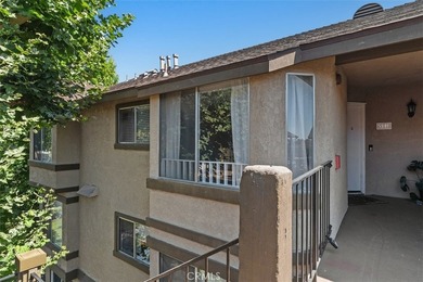 Welcome to this beautiful two-bedroom, two-bathroom home nestled - photo 30