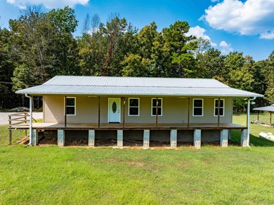 (private lake, pond, creek) Home For Sale in Cave City Arkansas