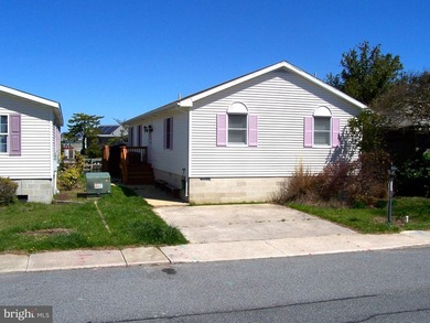 (private lake, pond, coastal) Home For Sale in Ocean City Maryland