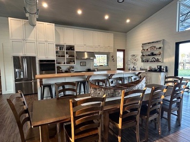 Escape to your own private paradise just outside of Ellisville - photo 5