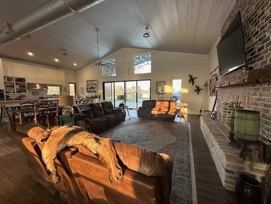 Escape to your own private paradise just outside of Ellisville - photo 8