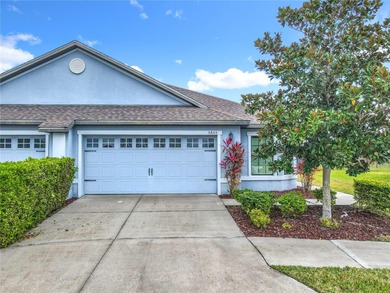 (private lake, pond, coastal) Townhome/Townhouse Sale Pending in Lakeland Florida