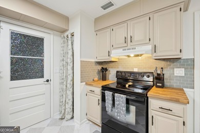 Situated in the charming and historic mid-town area of St Marys - photo 14
