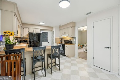 Situated in the charming and historic mid-town area of St Marys - photo 15