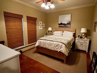 This exquisite four-bedroom camp, complemented by an attached - photo 16