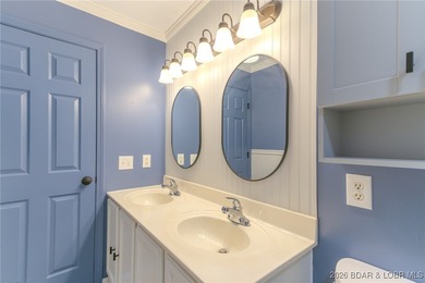 This inviting 3-bed, 2-bath main-level condo sits in The Ledges - photo 17