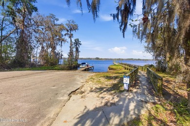 Situated on a rare full acre with no HOA, this cute brick home - photo 22
