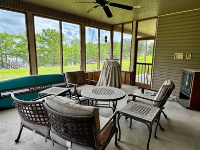 This exquisite four-bedroom camp, complemented by an attached - photo 25