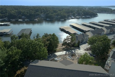 This inviting 3-bed, 2-bath main-level condo sits in The Ledges - photo 26