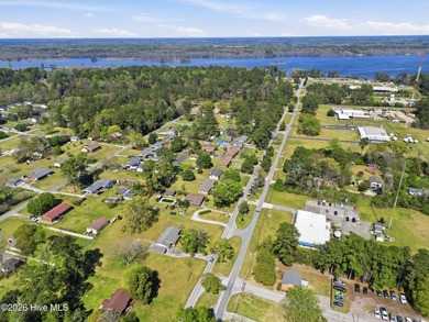 Situated on a rare full acre with no HOA, this cute brick home - photo 26