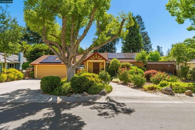 Welcome to this charming single-story rancher in the heart of - photo 3