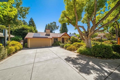 Welcome to this charming single-story rancher in the heart of - photo 5