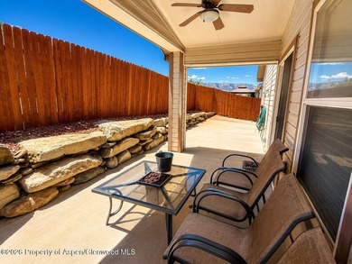 Welcome home to this beautifully maintained 3-bedroom, 2.5-bath - photo 17
