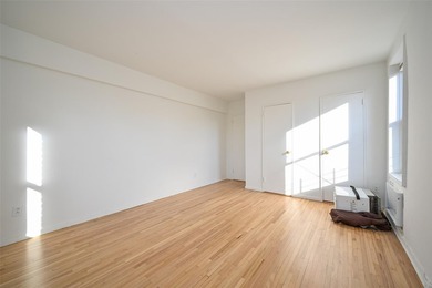 Welcome to your perfect urban retreat in North Riverdale! This - photo 18