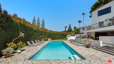 Introducing the Howard Hughes Estate, an iconic Spanish Revival - photo 20