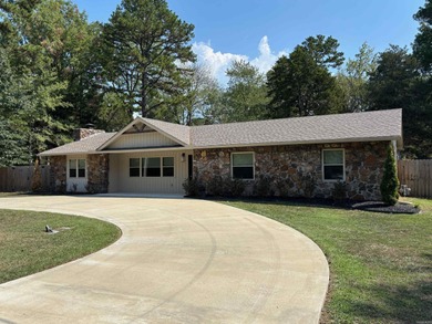 Greers Ferry Lake Home For Sale in Heber Springs Arkansas