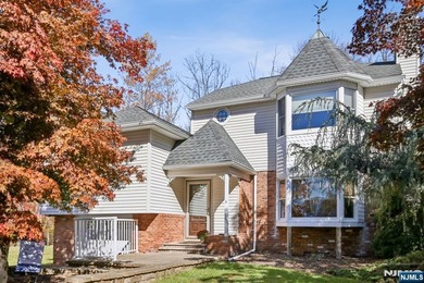 Fayson Lakes Home For Sale in Kinnelon New Jersey