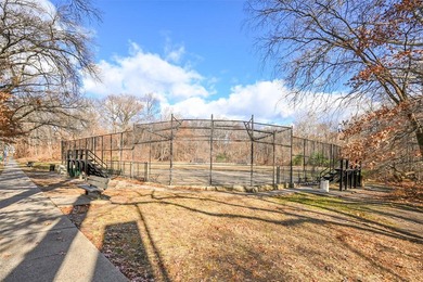 Welcome to your perfect urban retreat in North Riverdale! This - photo 24