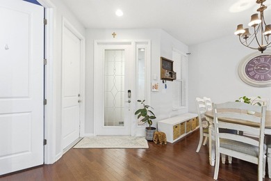 Beautifully updated newer-construction townhome in the - photo 4