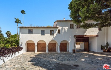 Introducing the Howard Hughes Estate, an iconic Spanish Revival - photo 38
