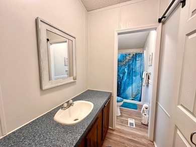 Don't miss this great opportunity! This 1999 double-wide offers - photo 8