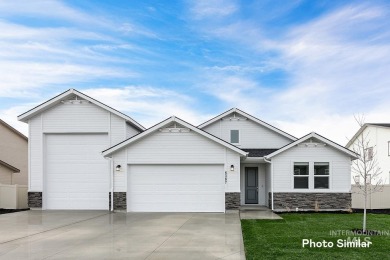 Lake Home Sale Pending in Caldwell, Idaho