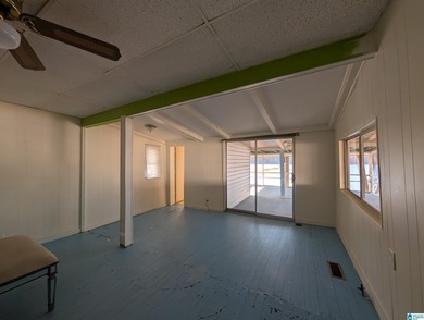 Deeded Waterfront Home - 1 bedroom 1.5 baths. 50 feet of - photo 6