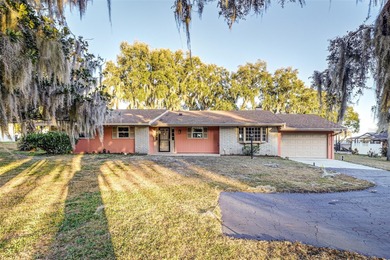 Lake Weohyakapka Home For Sale in Lake Wales Florida