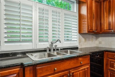 The Ultimate Lake Harding Lifestyle: Custom Luxury and Endless - photo 16