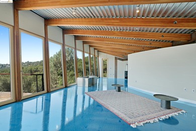 The Shipwreck House: inspired by the serpentine profiles found - photo 32