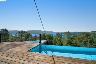 The Shipwreck House: inspired by the serpentine profiles found - photo 40