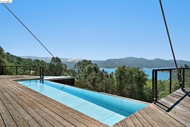 The Shipwreck House: inspired by the serpentine profiles found - photo 41