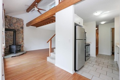 Top floor riverfront living in the heart of Courtenay! This - photo 8