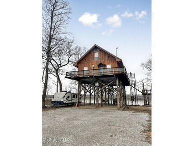 Welcome to lake life at 2067 Pecan Grove Road in Woodville - photo 6
