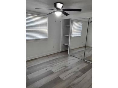 Beautiful Remodeled Mobile Home in Family Community - Tampa, FL - photo 8