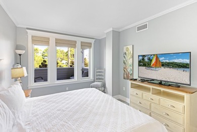 Perfectly positioned as a rare end-unit residence, this - photo 29