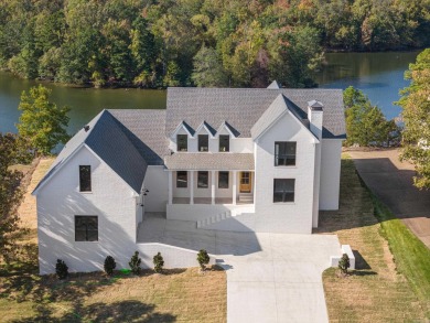 Lake Hamilton Home For Sale in Hot Springs Arkansas