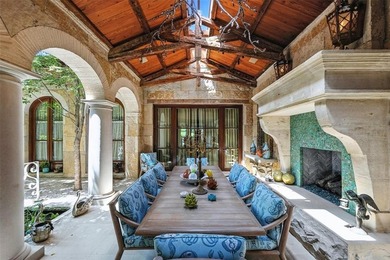 A superlative statement in design and execution, this - photo 10