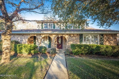 Discover the perfect blend of space, comfort, and location in - photo 2