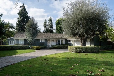 Fabulously upgraded Ranch-style home with guest house & pool on - photo 1