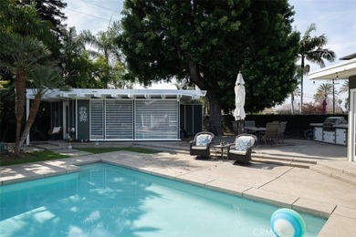 Fabulously upgraded Ranch-style home with guest house & pool on - photo 4