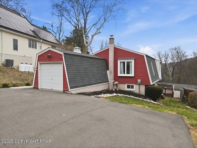 Delaware River - Northampton County Home Sale Pending in Mount Bethel Pennsylvania