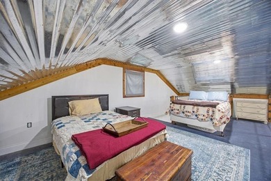 Charming 1 bed, 1 bath home with loft-style bedroom in the gated - photo 20