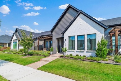 Lake Viridian Townhome/Townhouse For Sale in Arlington Texas