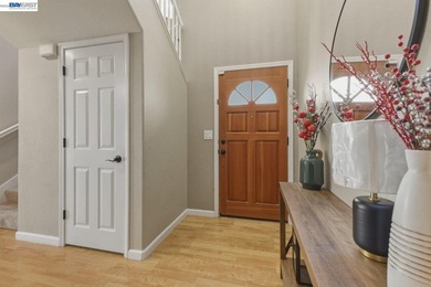 Welcome to Vista Pointe, a sought-after gated community in the - photo 5