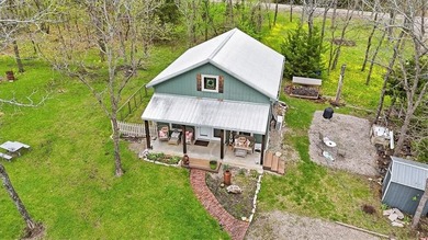 Charming 1 bed, 1 bath home with loft-style bedroom in the gated - photo 29