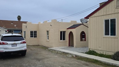 This property is a unique investment opportunity in the heart of - photo 1