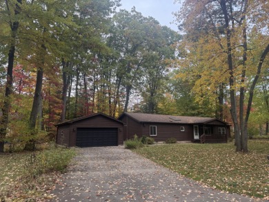 Lake Home For Sale in Houghton Lake, Michigan