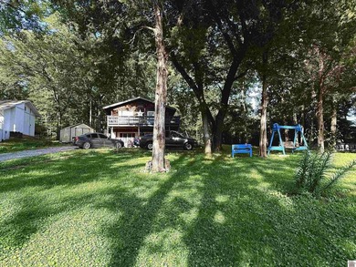 Enjoy the best of lake living at 132 Mermie Road in Hardin, KY! - photo 2