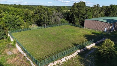 Spectacular 310-acre estate 8 minutes north of Branson West - photo 4